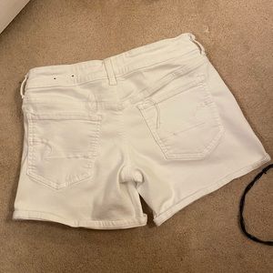 AE White Super Stretch Midi Shorts